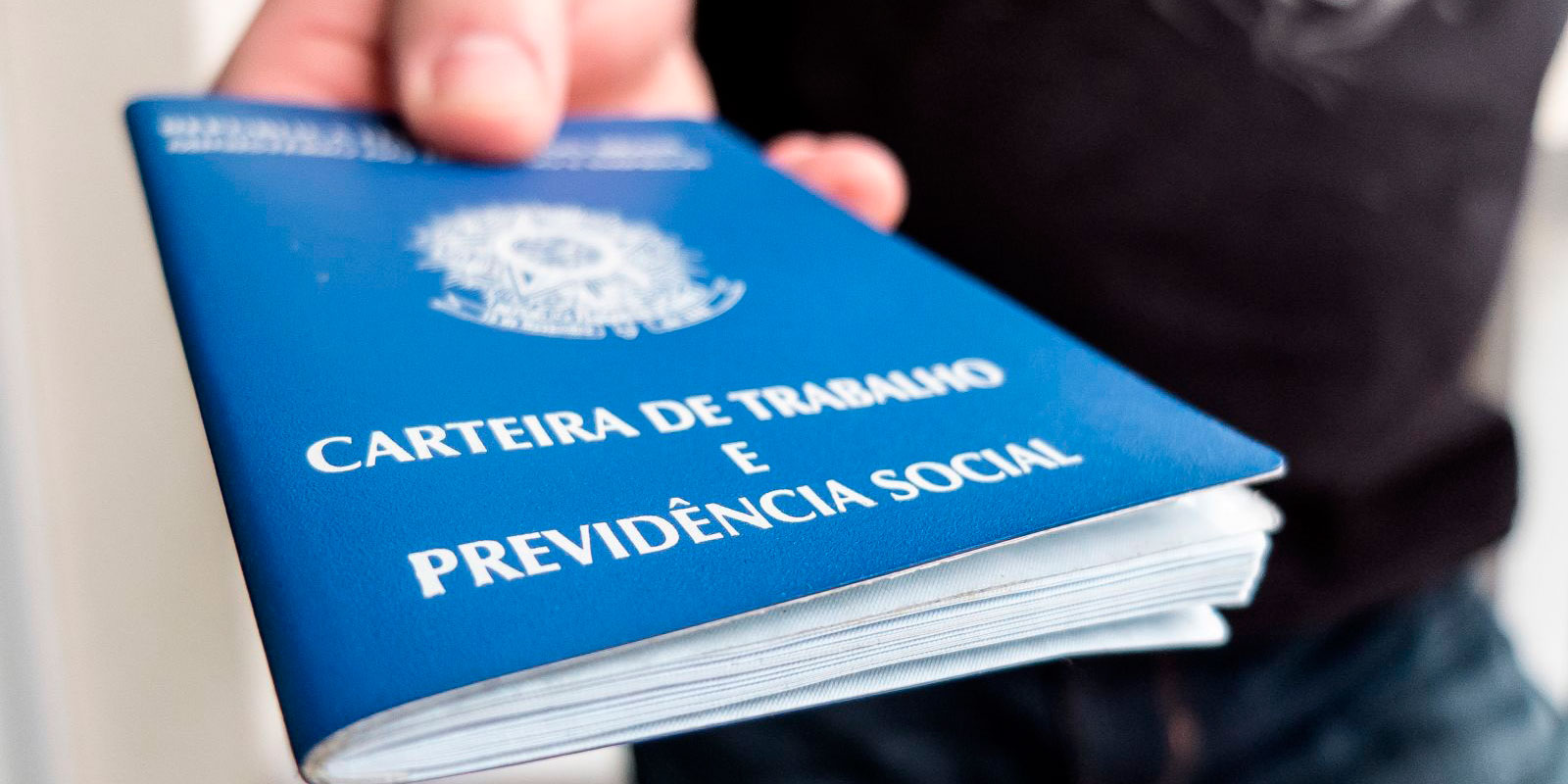 Número de acordos trabalhistas cai 74% e reajustes estão menores